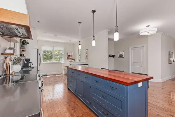 121 Mary ST, Collingwood, ON L9Y 0G4