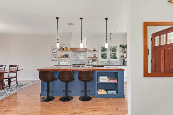 121 Mary ST, Collingwood, ON L9Y 0G4