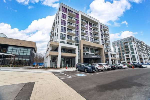 750 Whitlock AVE #511, Milton, ON L9E 1M4