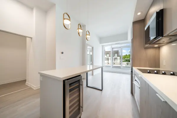 485 Perth AVE #W325, Toronto W03, ON M6N 0B9