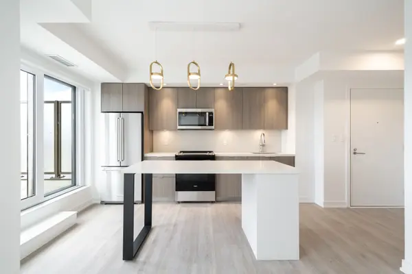 485 Perth AVE #E613, Toronto W03, ON M6N 0B9