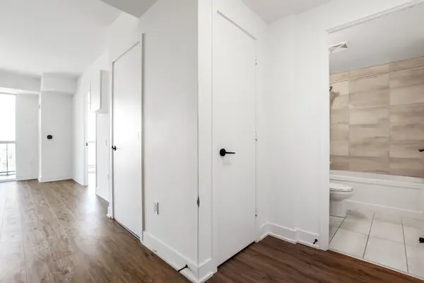 50 George Butchart DR #906, Toronto W05, ON M3K 0C9