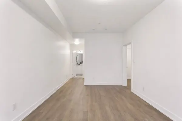 150 Oak Park BLVD #420, Oakville, ON L6H 3P2