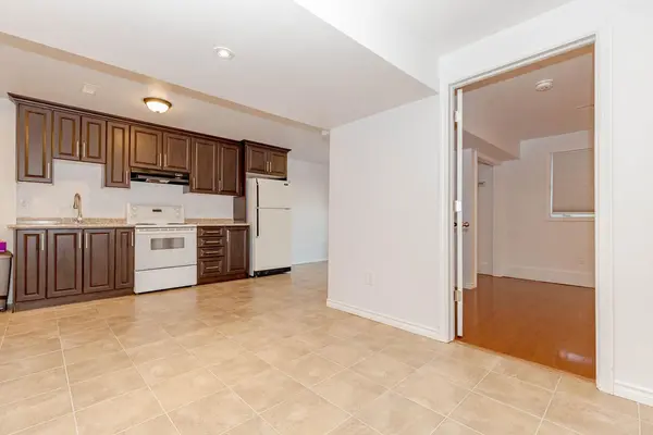 84 Tysonville CIR, Brampton, ON L7A 0B5