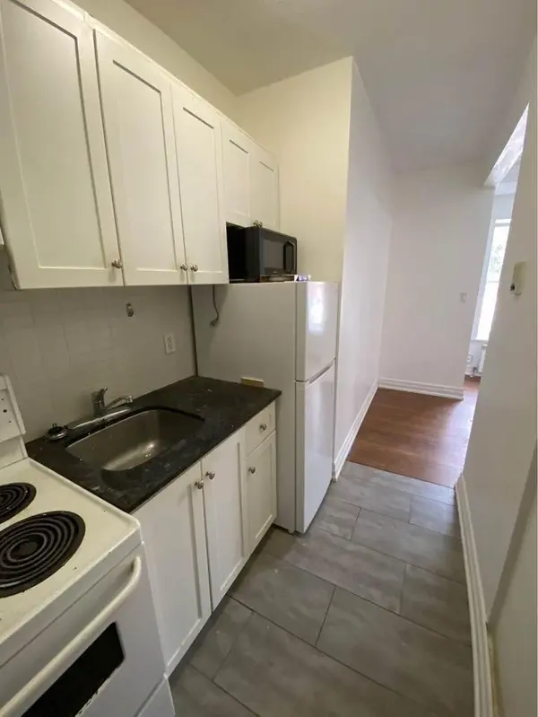 1 Triller AVE #104, Toronto W01, ON M6K 3B7