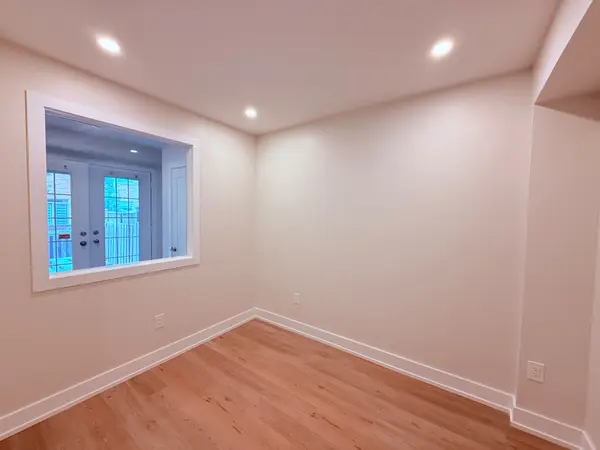 2435 Presquile DR #Lower level, Oakville, ON L6H 0B8