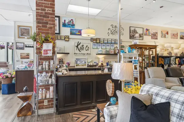 32 Kent ST, Kawartha Lakes, ON K9V 3Z6