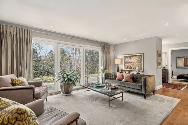 55 Whitemarl DR #Unit 10, Rockcliffe Park, ON K1L 8J9