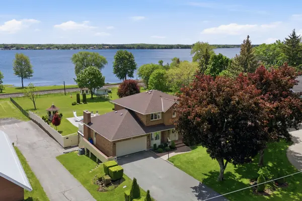 261 Dundas ST W, Belleville, ON K8P 1A8