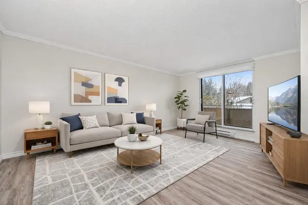 41 Sunset BLVD #204, Perth, ON K7H 3H8