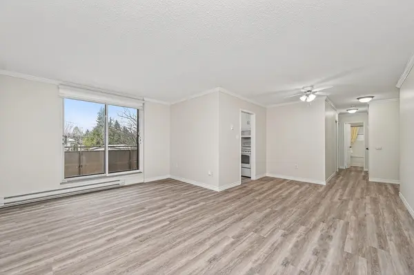 41 Sunset BLVD #204, Perth, ON K7H 3H8