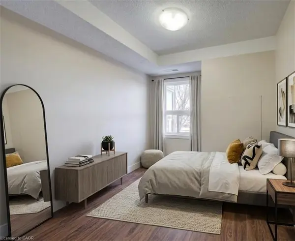 15 Hofstetter AVE #318, Kitchener, ON N2A 3Z7