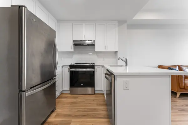 1350 Hemlock RD #411, Manor Park - Cardinal Glen And Area, ON K1K 5C2