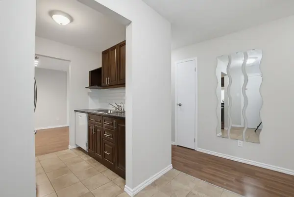 144 Conway DR #106, London South, ON N6E 3N3