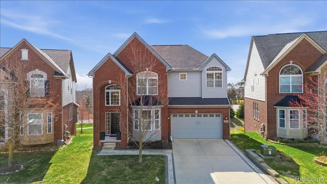 4930 E Stonegate CIR, Orion Charter Township, MI 48359