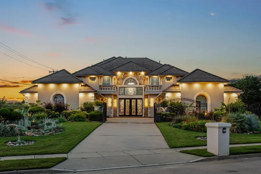 3704 Kingfisher Court, Flower Mound, TX 75022