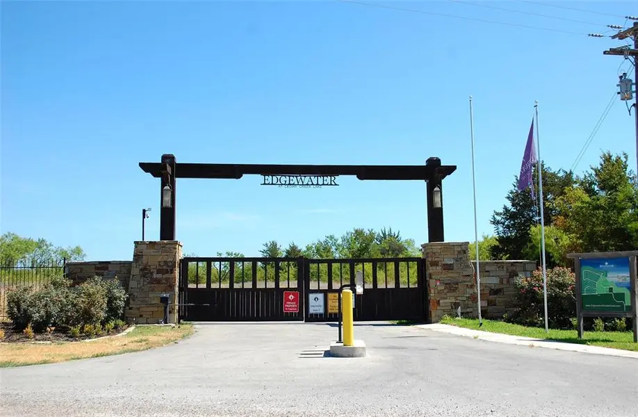 7137 COUNTY ROAD 4042, Kemp, TX 75143