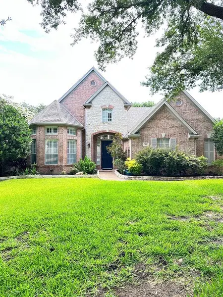 801 Heatherglen Court, Southlake, TX 76092