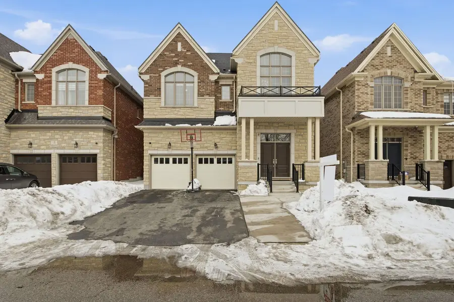 22 Tamworth CT, Brampton, ON L6Y 4S4