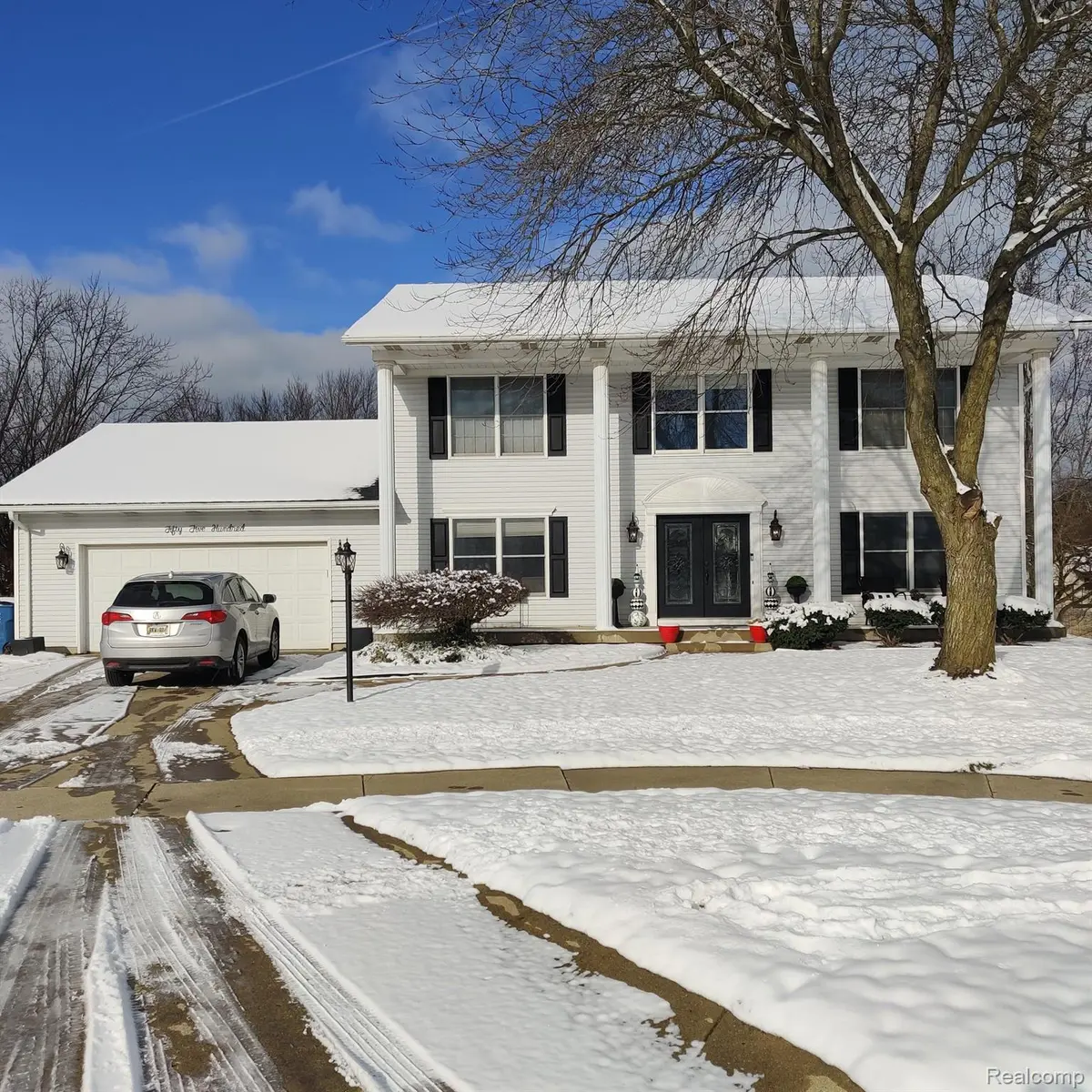 5500 WILMONT SE, Kentwood, MI 49508