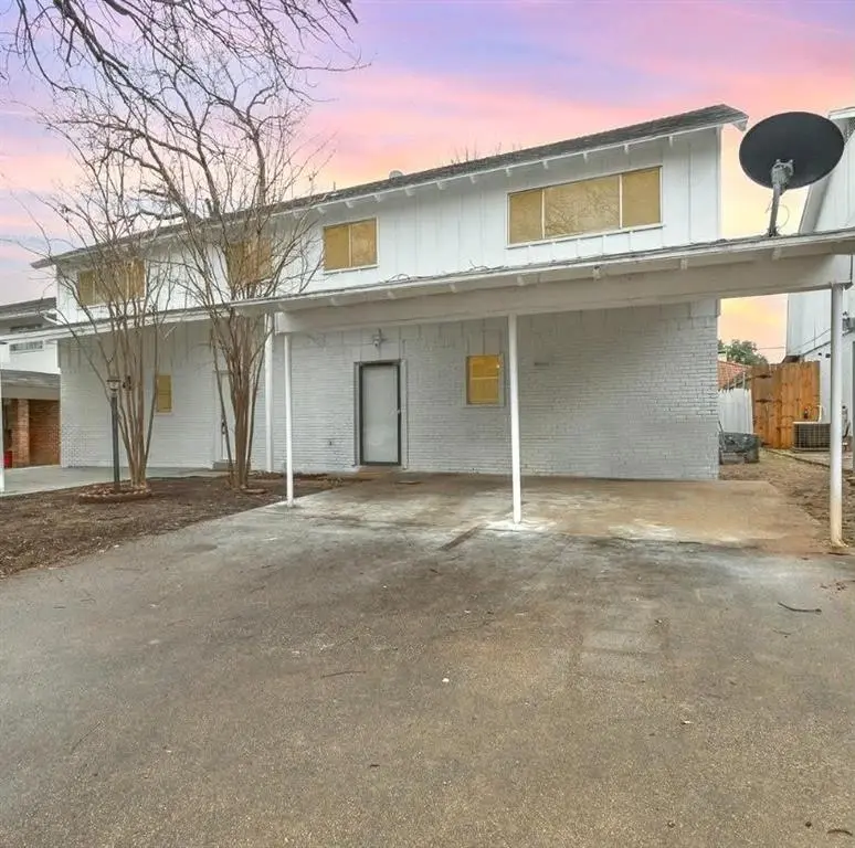 2135 Fleur De Lis Court, Arlington, TX 76012