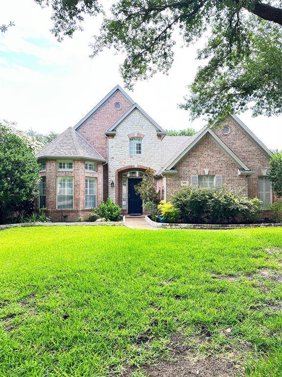 801 Heatherglen Court, Southlake, TX 76092