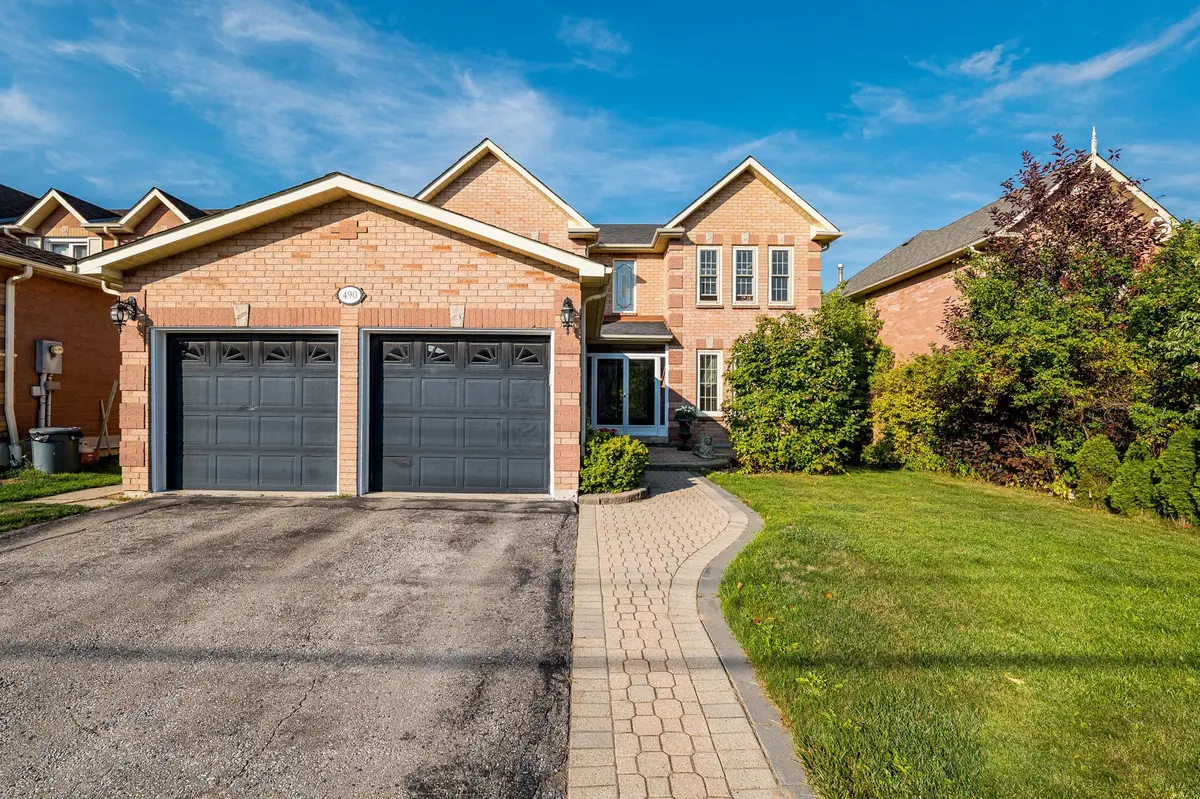 490 Old Harwood AVE, Ajax, ON L1T 3L1