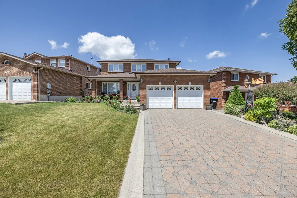 160 Miller Park AVE, Bradford West Gwillimbury, ON L3Z 2K3