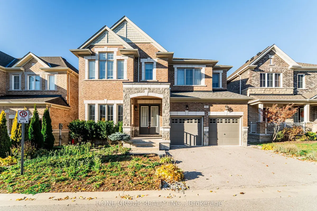 63 Ken Sinclair CRES, Aurora, ON L4G 3J1