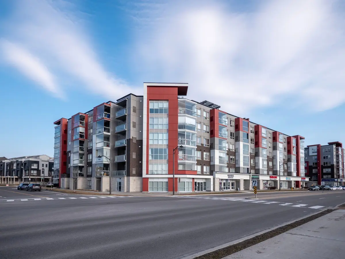 58 Adam Sellers ST #605, Markham, ON L6B 1P5