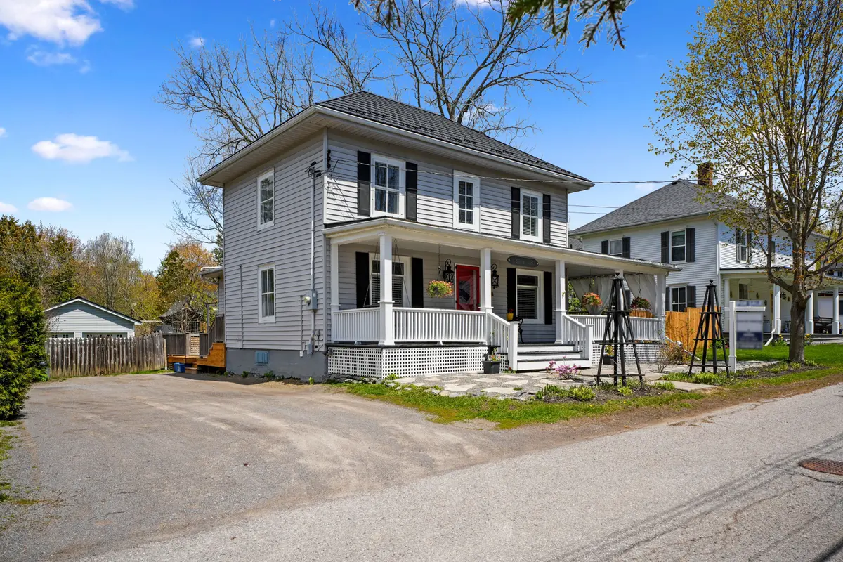 6 Norton LN, Cramahe, ON K0K 1S0