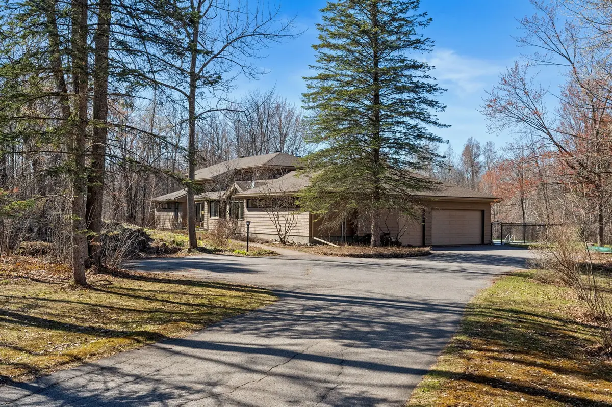 278 John Aselford DR, Carp - Huntley Ward, ON K2W 1A8