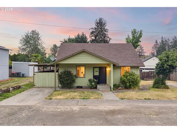 609 4TH ST, Dayton, OR 97114