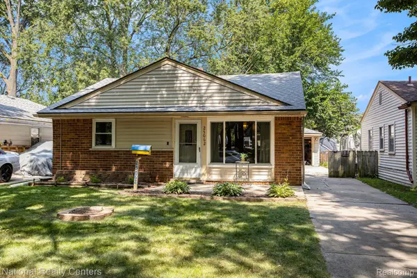 25062 LEHIGH ST, Dearborn Heights, MI 48125
