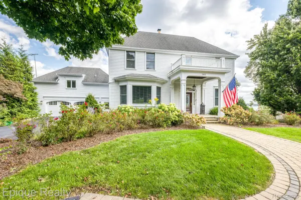 1012 N RIVERSIDE AVE, St. Clair, MI 48079