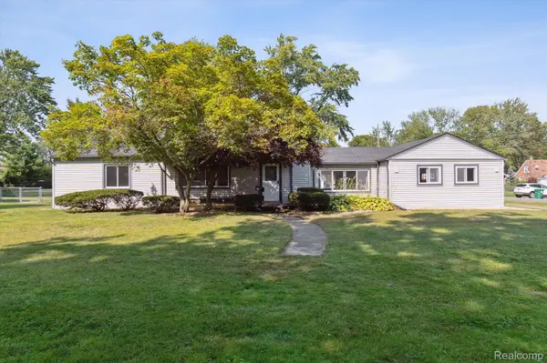 32114 ROSSLYN AVE, Garden City, MI 48135