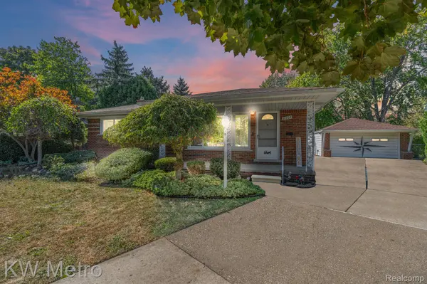 21205 CRANE CT, St. Clair Shores, MI 48081