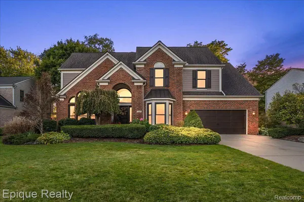 1285 LAKE SHORE BLVD, Orion Twp, MI 48362