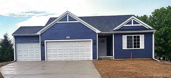 208 JOY RD, Adrian, MI 49221