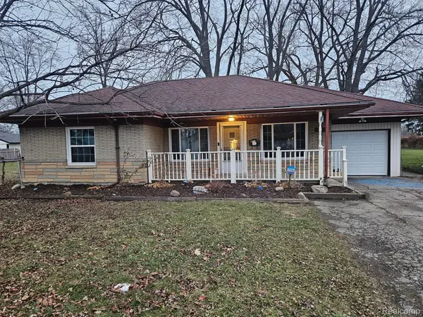 23806 WELLINGTON AVE, Warren, MI 48089