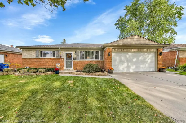 31606 ROSENBUSCH DR, Warren, MI 48088