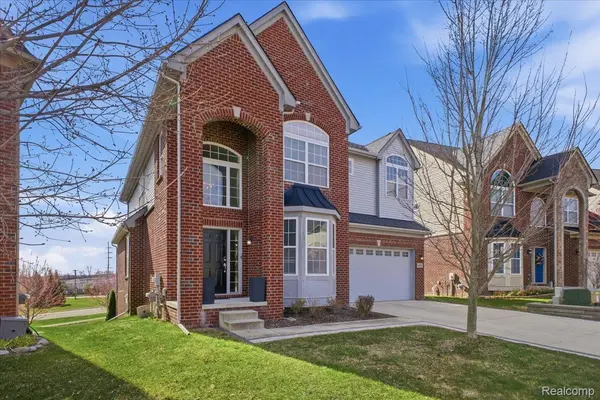 4930 E Stonegate CIR, Orion Charter Township, MI 48359