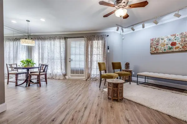 16301 Ledgemont Lane #262, Addison, TX 75001