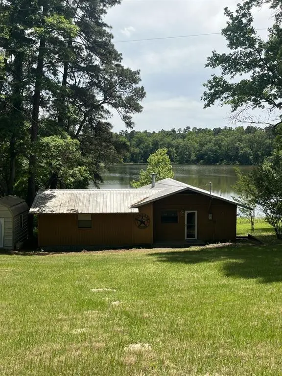 130 Private Road 8232, Annona, TX 75550