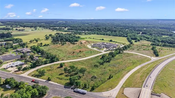 120 Commons Drive, Athens, TX 75751