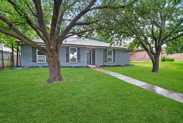 4539 Preston Trail Drive, Mesquite, TX 75150
