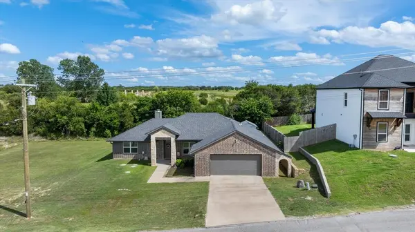 2123 Christine Drive, Granbury, TX 76048