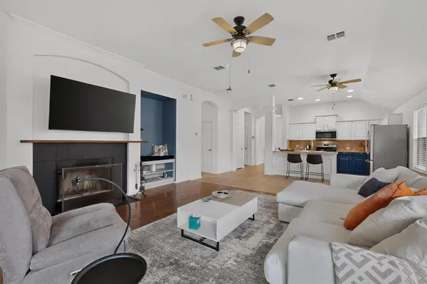 905 Lake Grove Drive, Little Elm, TX 75068