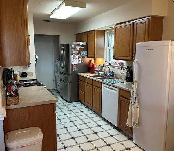 1324 N Creek Drive, Saginaw, TX 76179