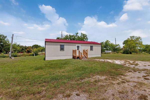1657 E 2nd Street, Cleburne, TX 76031